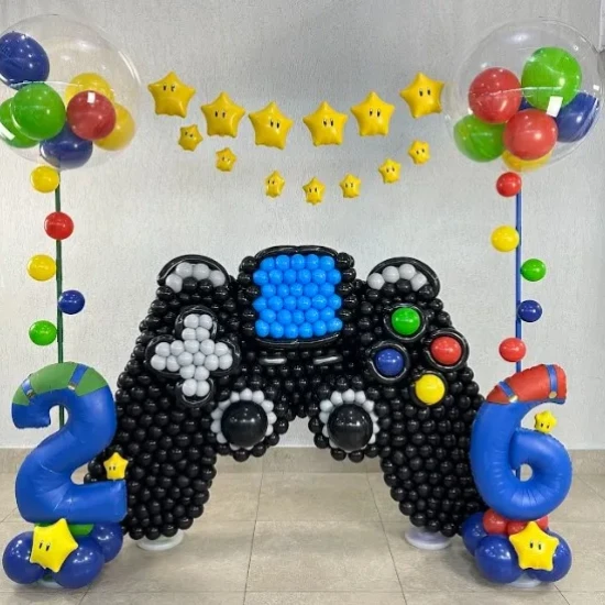 Super Mario: Cenários exclusivos com escultura de balões 