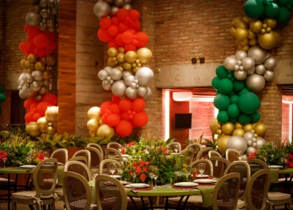 Segredos dos decoradores: como usar balões PIC PIC para criar festas de fim de ano