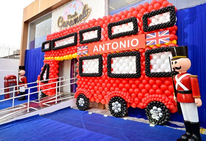 Decoração com balões para festa temática 